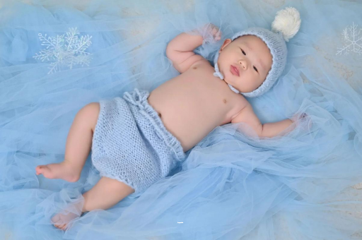 试管包生男孩哪家专业三个月宝宝挠耳朵